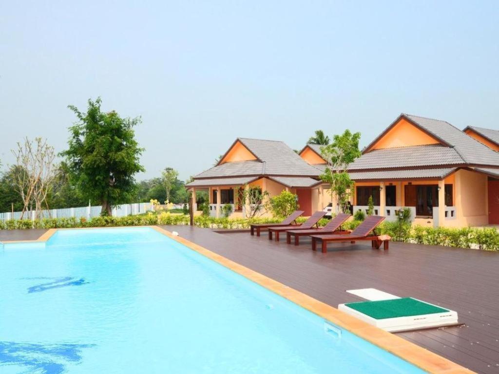 Juntima Boutique Hotel Phetcsaburi Kültér fotó